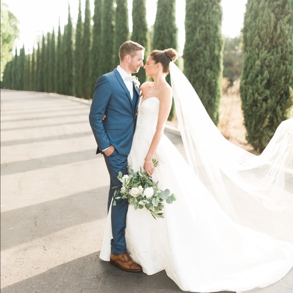 Meet your Posher, Daniella - Picture 1 of 1